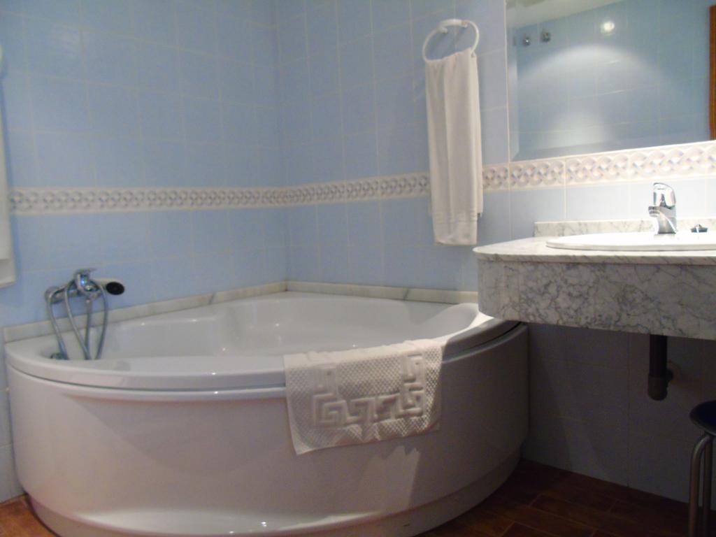 Apartamentos Turisticos Cumbres Verdes La Zubia  Rom bilde