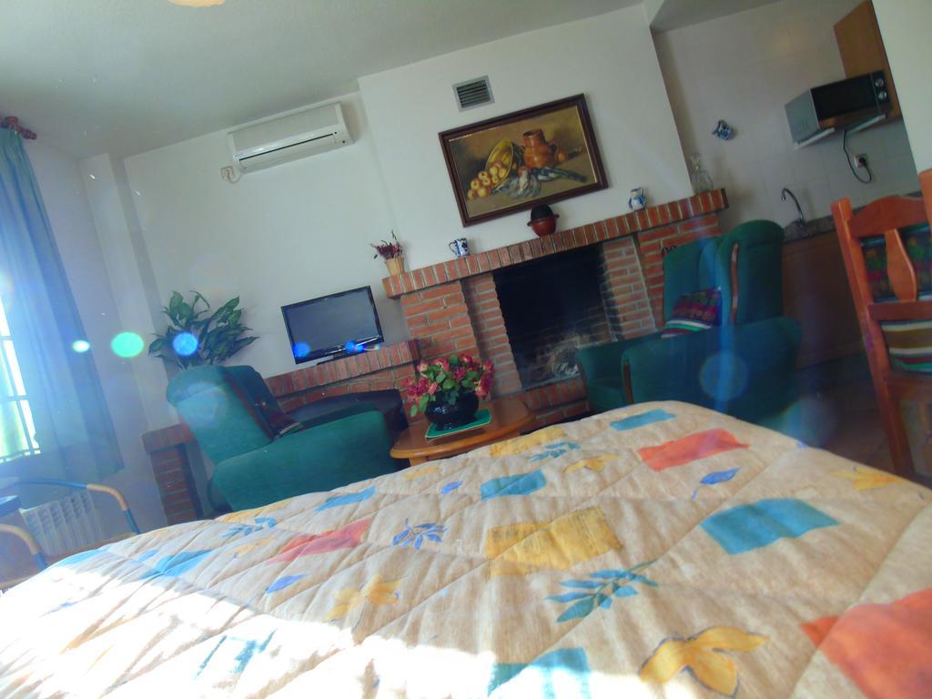 Apartamentos Turisticos Cumbres Verdes La Zubia  Rom bilde