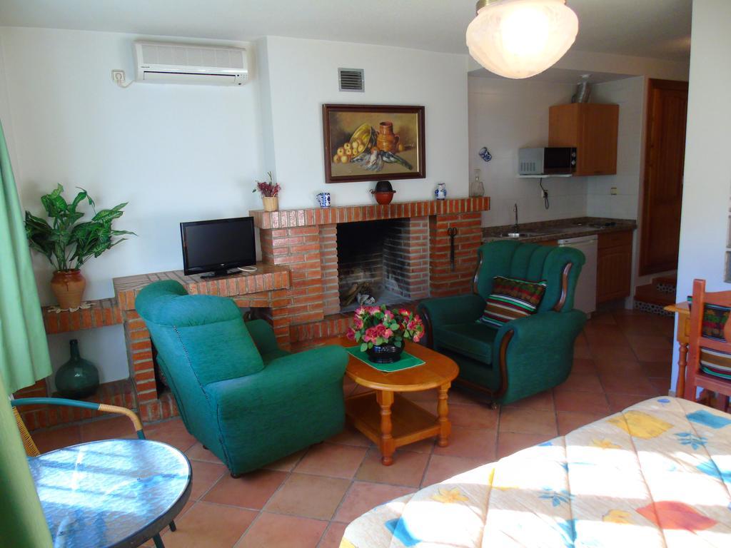 Apartamentos Turisticos Cumbres Verdes La Zubia  Rom bilde