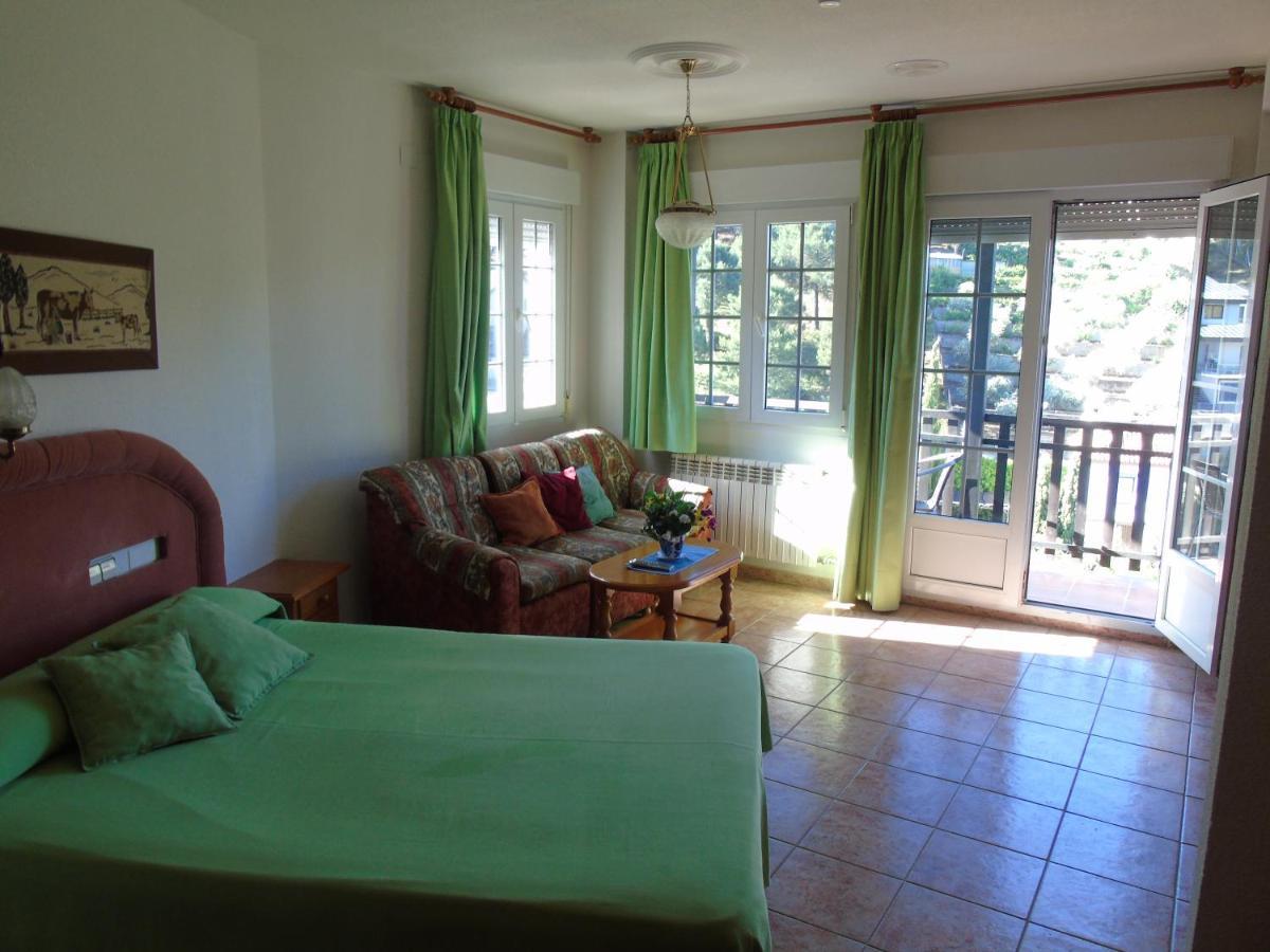 Apartamentos Turisticos Cumbres Verdes La Zubia  Eksteriør bilde