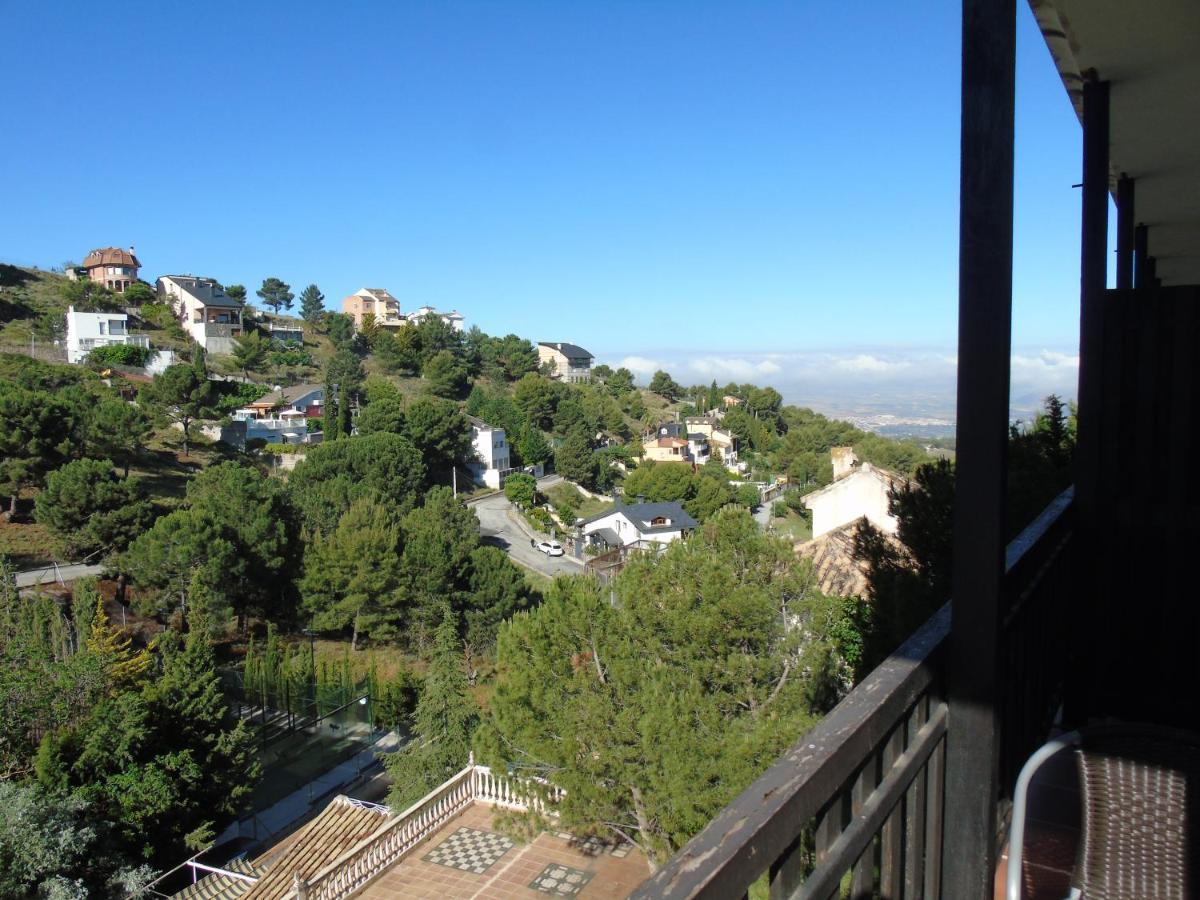 Apartamentos Turisticos Cumbres Verdes La Zubia  Eksteriør bilde